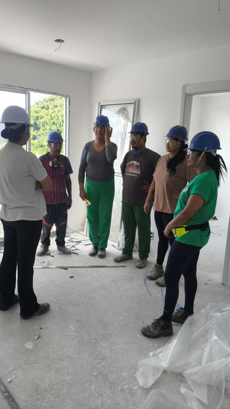 Equipe em alinhamento